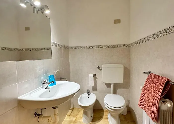 Estivi Anna E Pino *